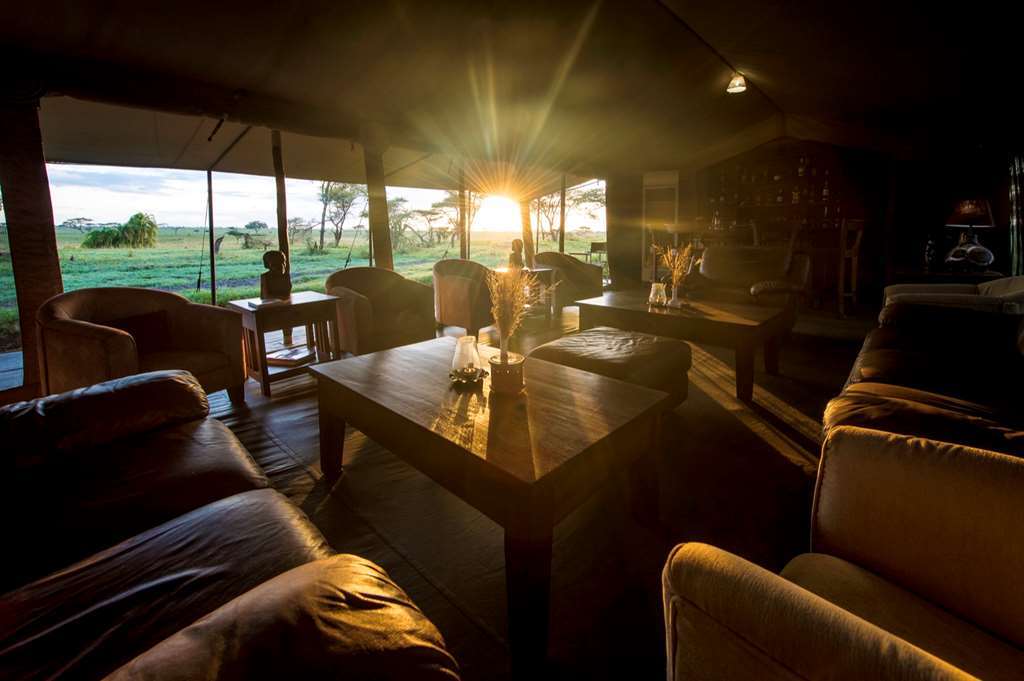 Karibu Camps And Lodges Sametu Camp Serengeti Robanda Restaurant bilde