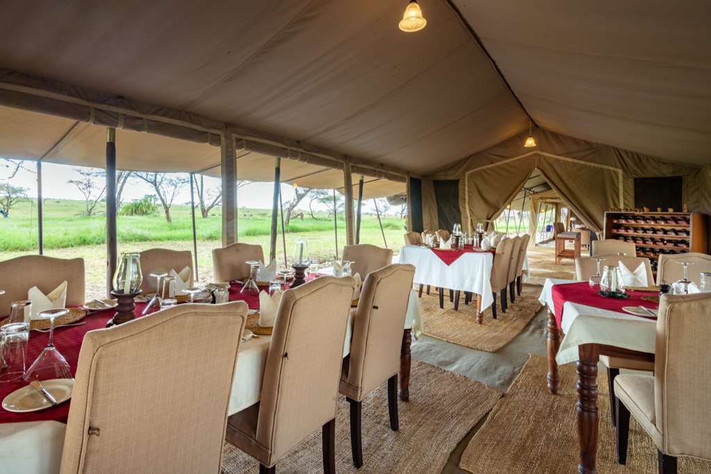 Karibu Camps And Lodges Sametu Camp Serengeti Robanda Restaurant bilde